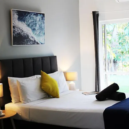 Coral Beach Lodge Port Douglas Exterior photo